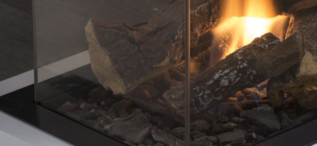 ¿Quieres una chimenea de gas en tu hogar? Así de sencilla es su instalación